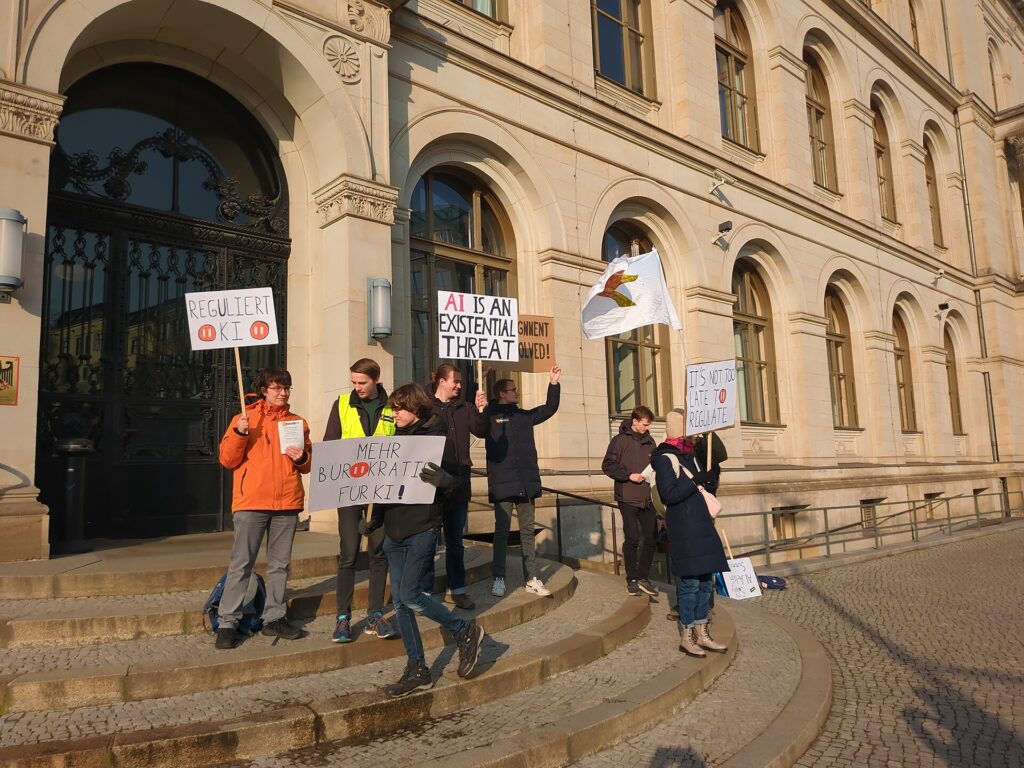 OpenAI En Yetenekli Modellerinin Eğitimini Geçici Olarak Durdurdu 2 Protest against the Artificial Intelligence Action Summit in Grand Palais Paris in February 2025 at BMDV in Berlin 2025-02-08 06.jpg